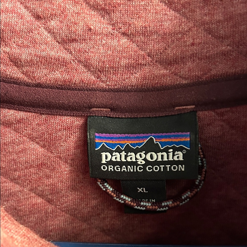 Patagonia Quilted Pullover in Brick Red - Picture 3 of 11